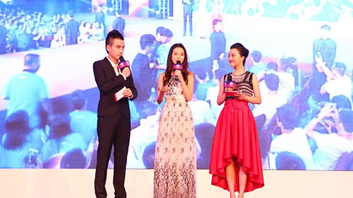 目睹女神降临抽奖，玩家一片激动